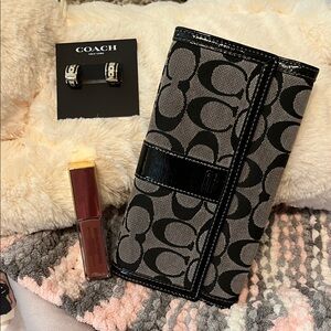 EUC Coach Black Signature Canvas Continental Wallet with leather trim 3 pcs